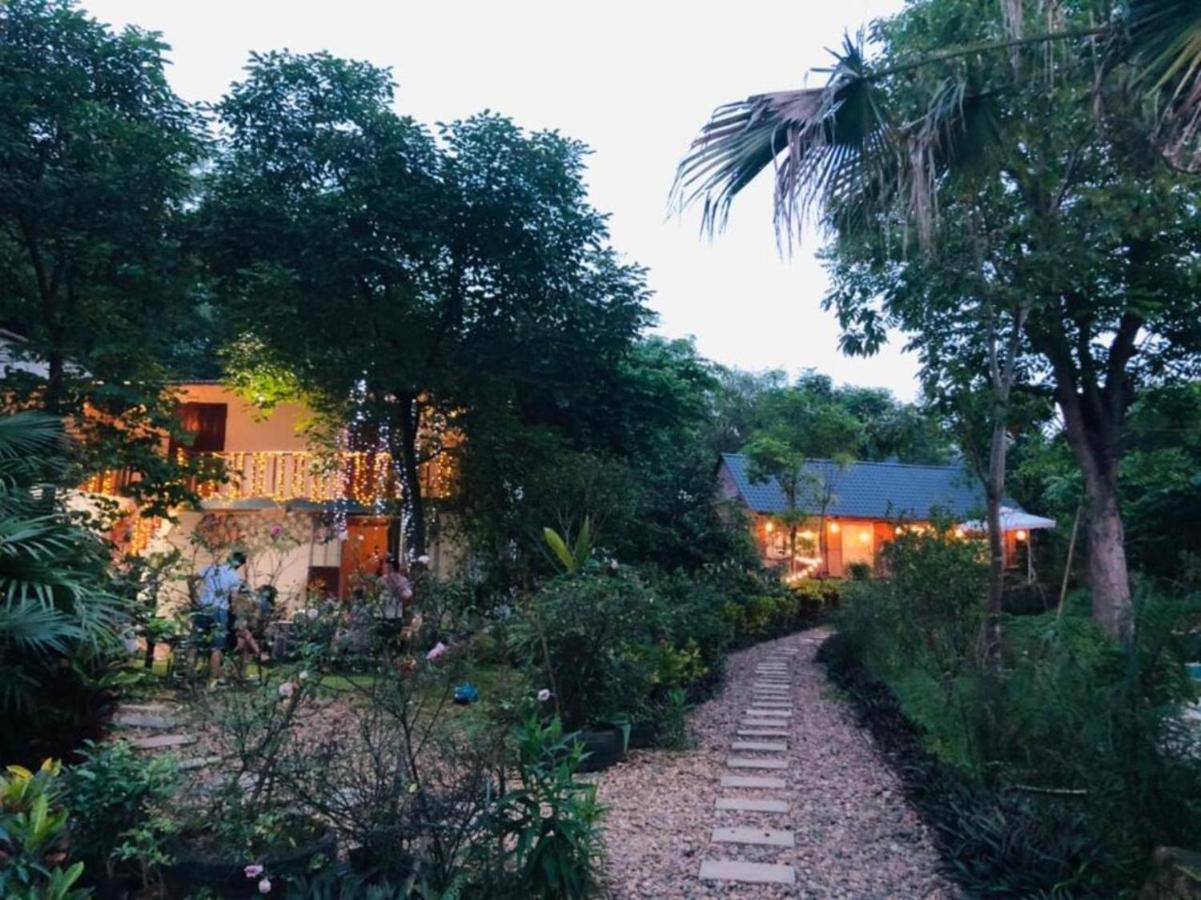 Queen'S Homestay Ba VI - Venuestay Exteriör bild